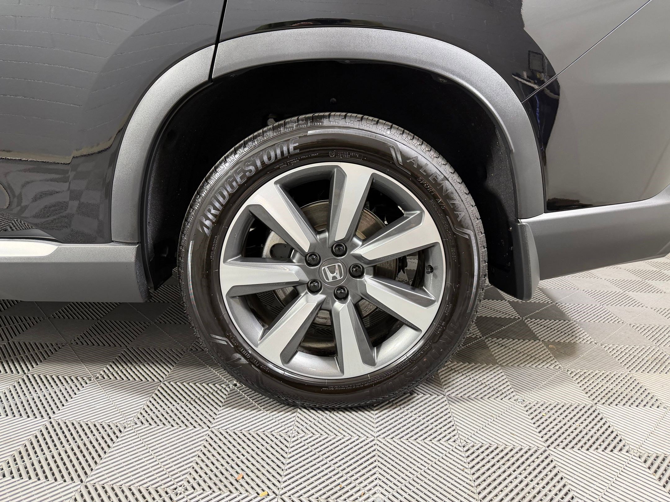 Certified 2025 Honda Pilot Elite image 18