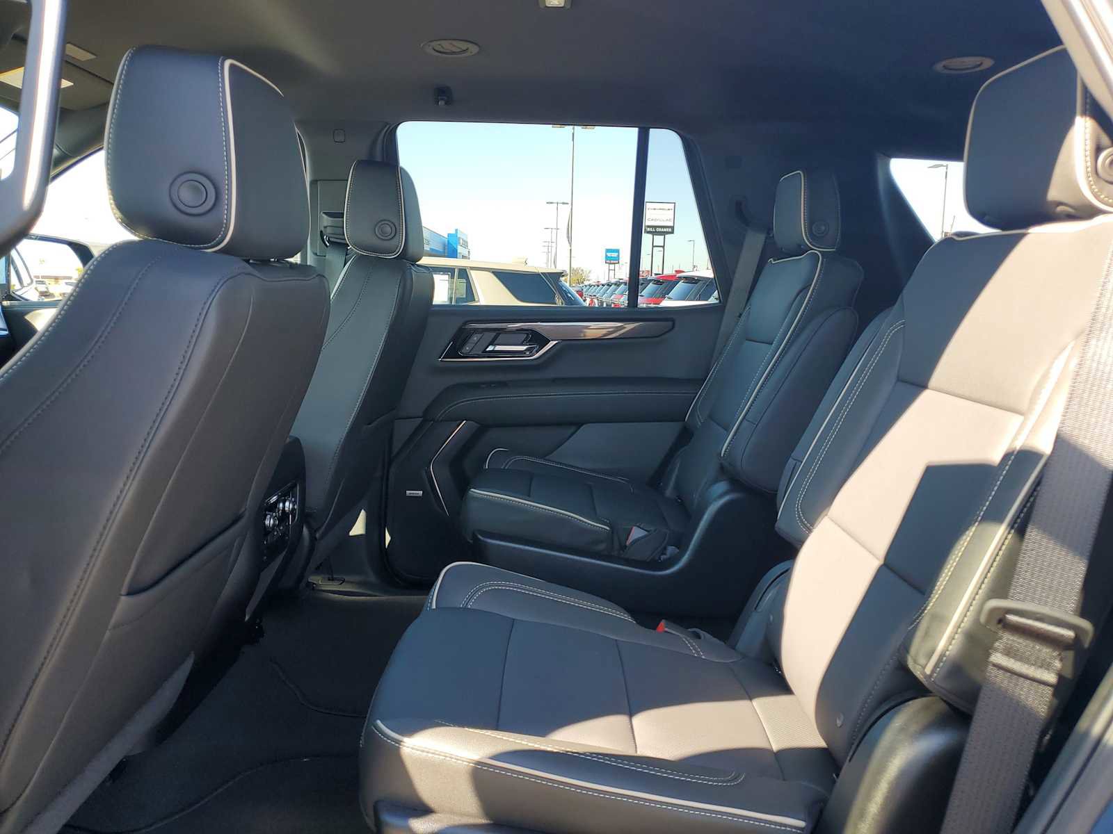 New 2026 GMC Yukon Elevation AWD/4WD image 14