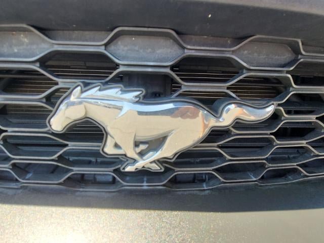 Used 2023 Ford Mustang Convertible RWD image 28