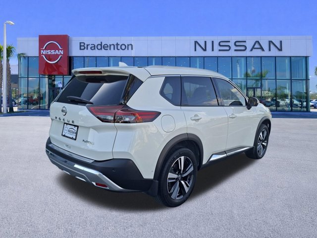Certified 2023 Nissan Rogue Platinum w/ Platinum Premium Package FWD image 5