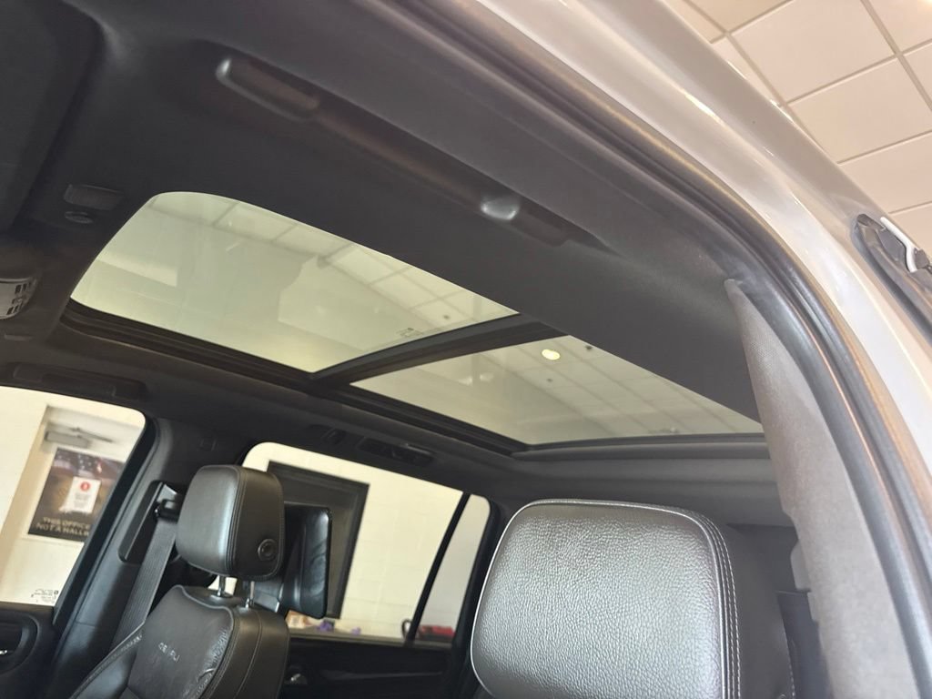 Used 2021 GMC Yukon XL Denali w/ Denali Ultimate Package AWD/4WD image 28
