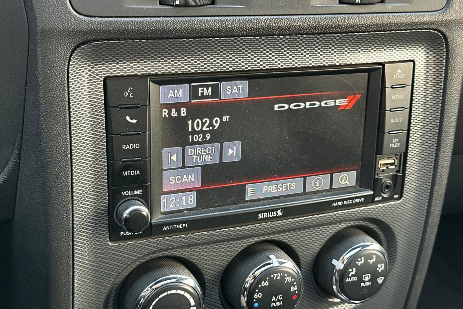 Used 2013 Dodge Challenger R/T image 24