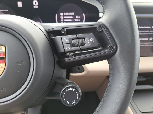 Certified 2024 Porsche Macan 4 Electric image 29