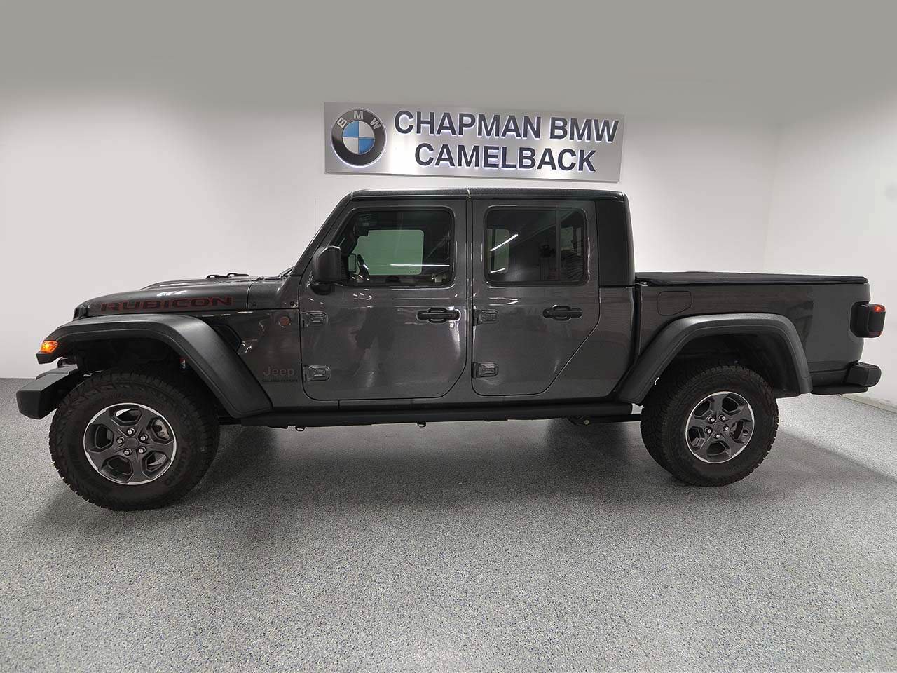 Used 2020 Jeep Gladiator Rubicon AWD/4WD image 3