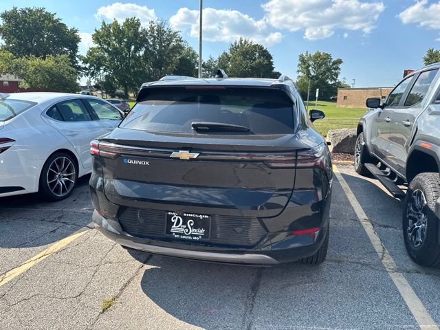 Used 2024 Chevrolet Equinox EV LT FWD image 9