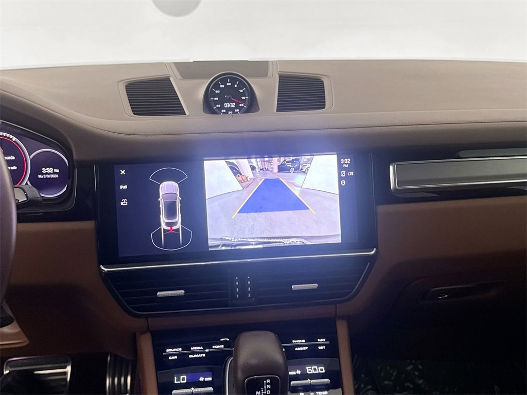 Used 2022 Porsche Cayenne Turbo image 13