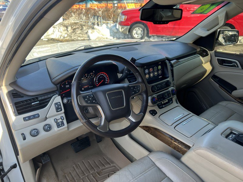 Used 2016 GMC Yukon Denali w/ Open Road Package image 17