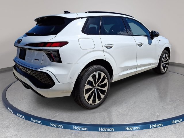 New 2026 Audi Q3 quattro 2.0T AWD/4WD image 3