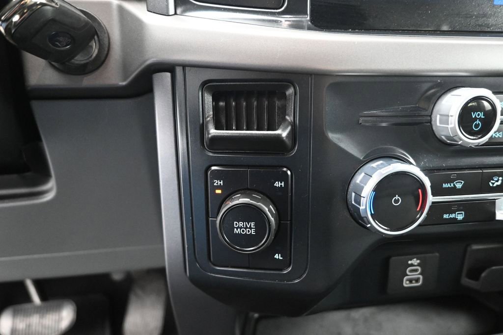 Used 2025 Ford F150 XLT w/ Equipment Group 301A Standard AWD/4WD image 17