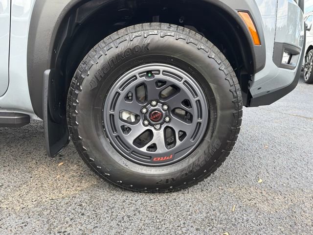 Used 2025 Nissan Frontier PRO-4X w/ Pro Premium Package image 32