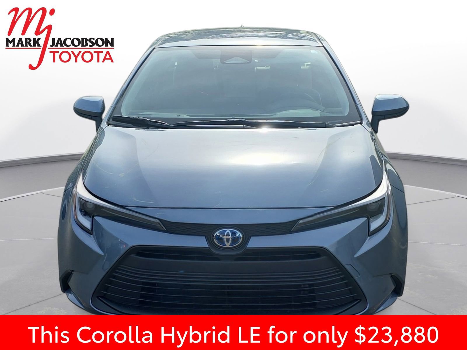 Used 2025 Toyota Corolla LE image 3