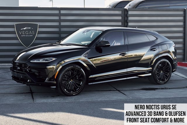 Used 2025 Lamborghini Urus SE image 1