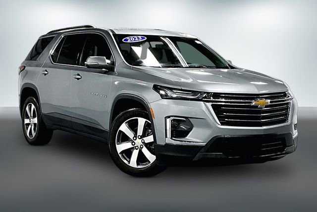 Used 2023 Chevrolet Traverse LT w/ LT Premium Package image 1