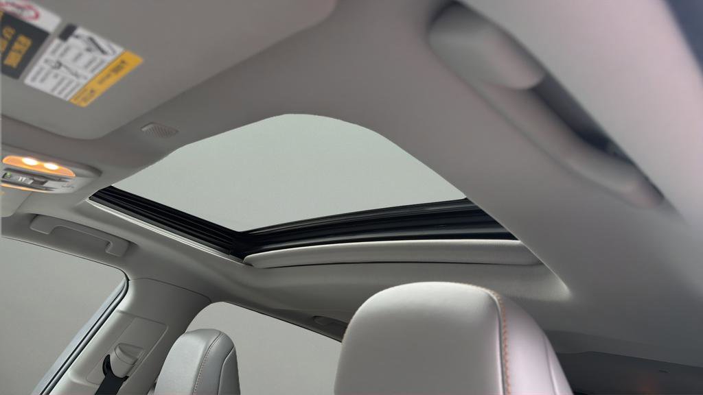 Used 2022 Toyota Highlander Bronze Edition image 12