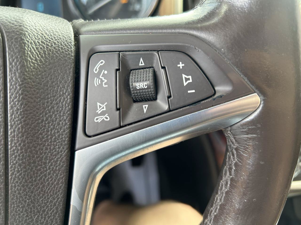 Used 2013 Buick Verano Leather FWD image 20