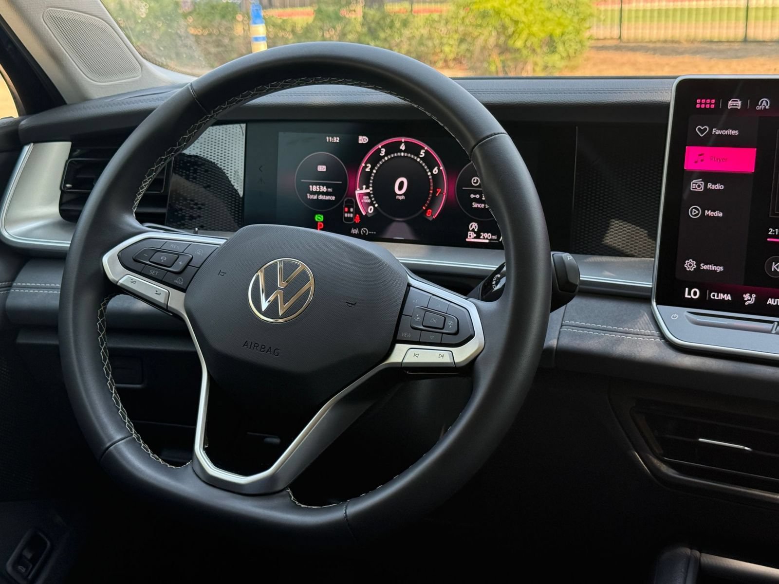 Used 2026 Volkswagen Tiguan SE AWD/4WD image 35