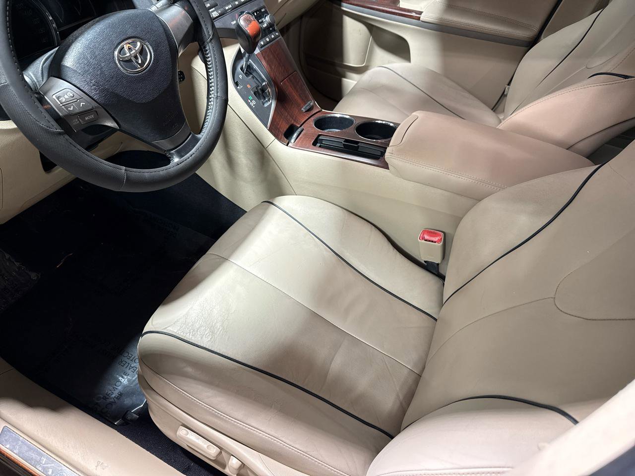 Used 2009 Toyota Venza image 37