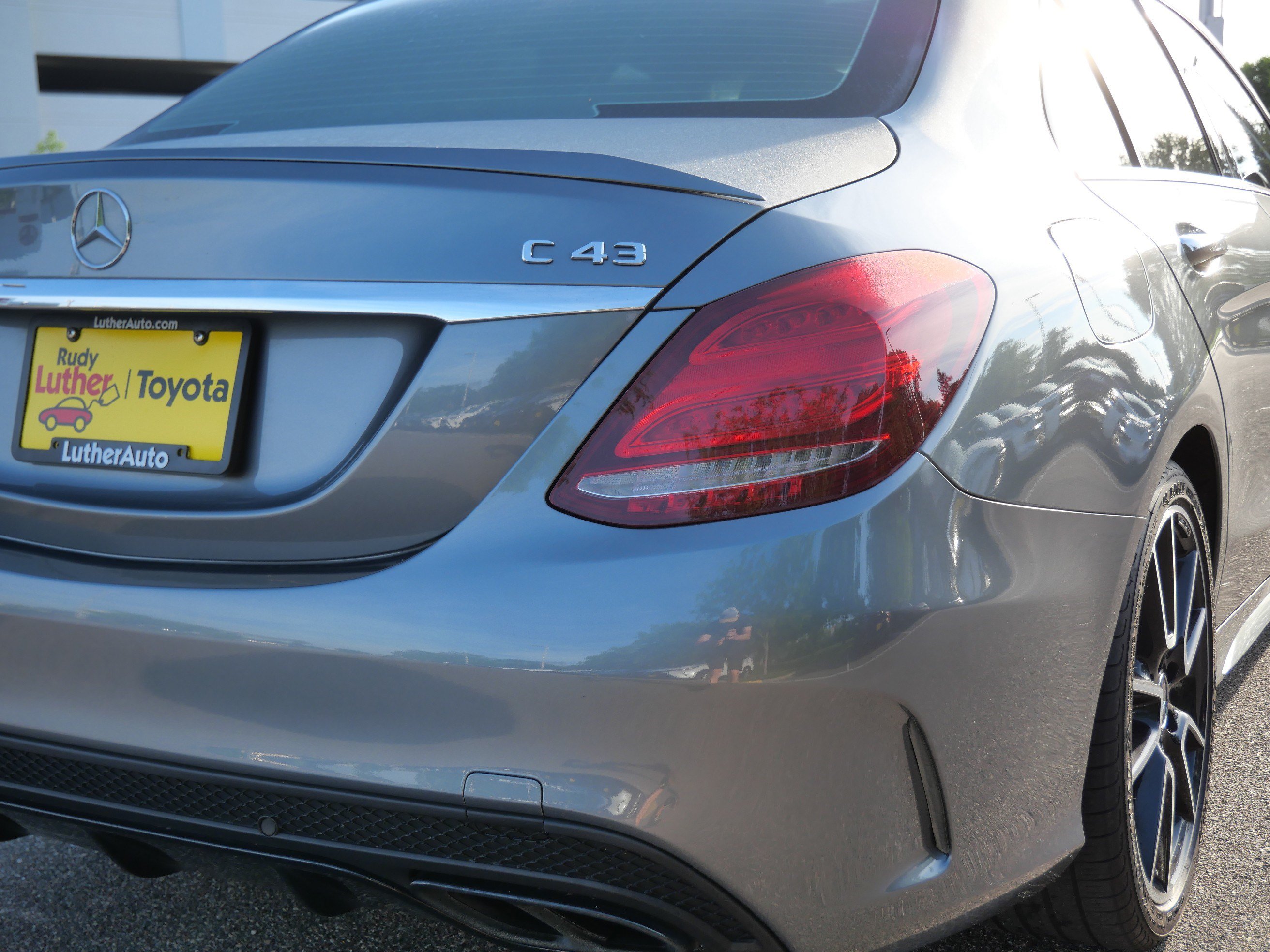 Used 2017 Mercedes-Benz C 43 AMG 4MATIC Sedan w/ Premium 3 Package image 17