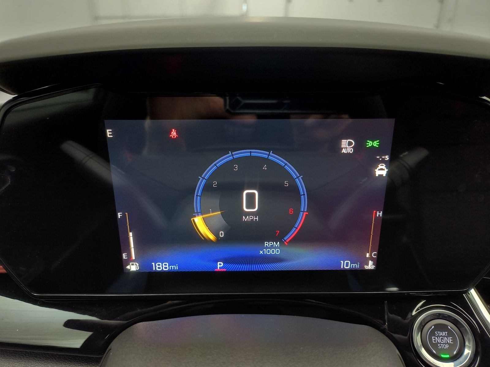 New 2026 Chevrolet Trax RS w/ Sunroof Package FWD image 17