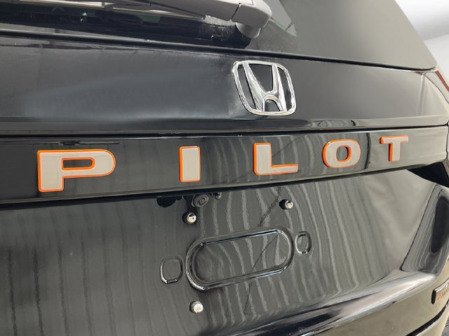 New 2026 Honda Pilot TrailSport image 10