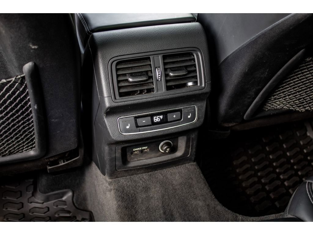 Used 2022 Audi SQ5 Prestige w/ Prestige Package image 27