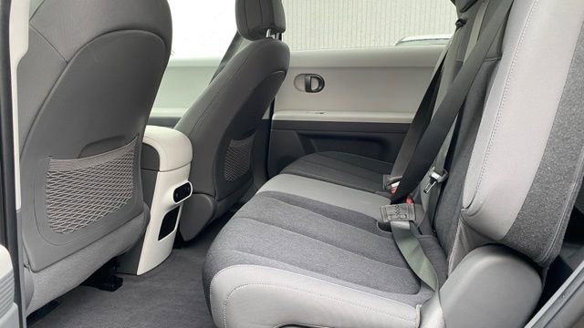 Used 2025 Hyundai Ioniq 5 SE image 16