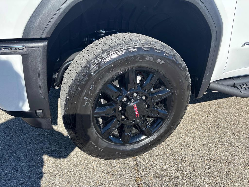 New 2026 GMC Sierra 2500 AT4 w/ Max Trailering Package image 11