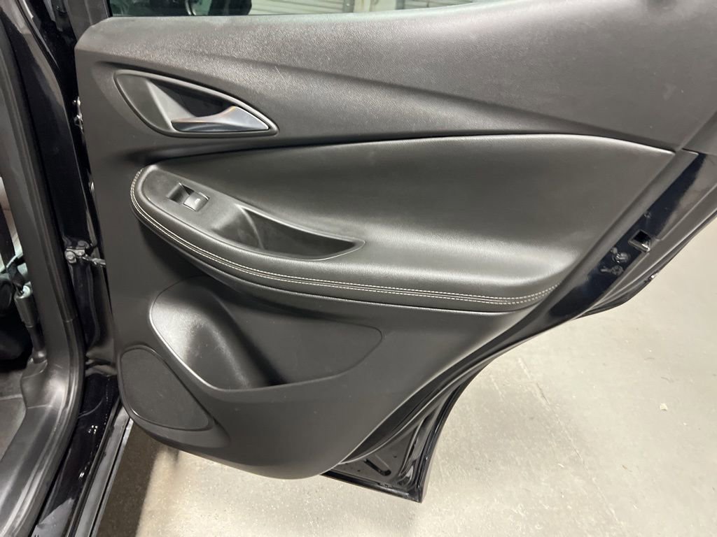 Used 2025 Buick Encore GX Preferred image 11