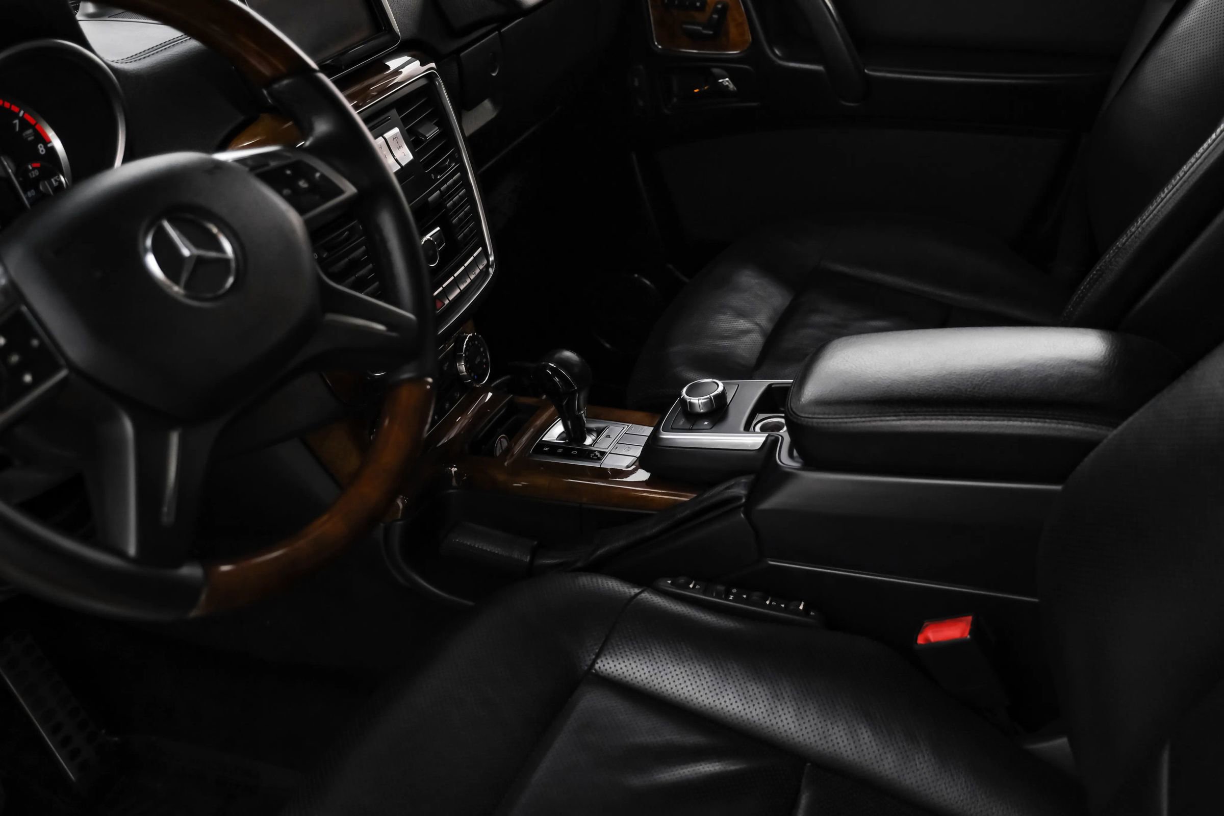 Used 2013 Mercedes-Benz G 550 image 17