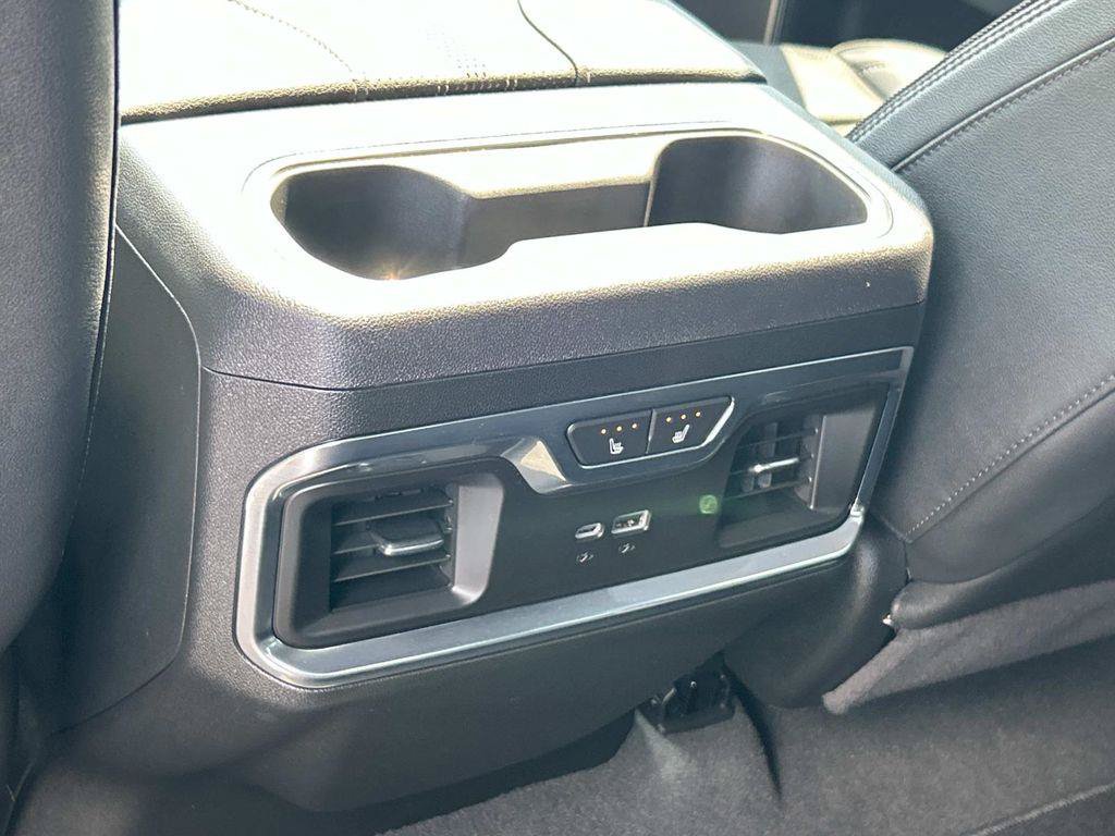 Used 2025 Chevrolet Silverado 3500 High Country w/ High Country Premium Package AWD/4WD image 30