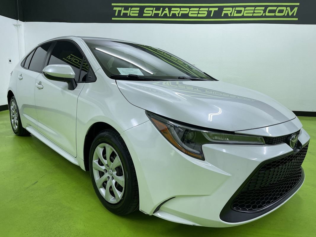Used 2022 Toyota Corolla LE FWD image 2