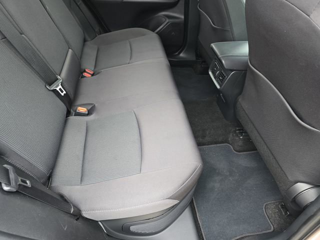 Used 2023 Toyota Venza LE image 11