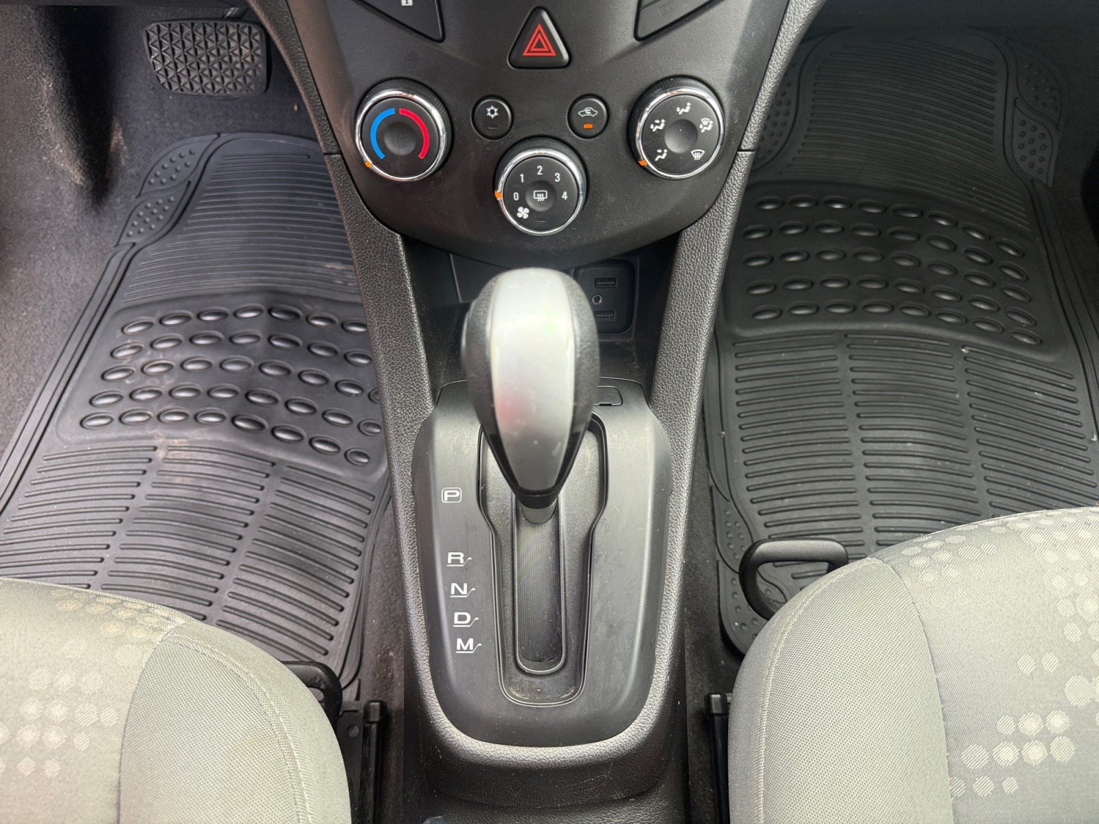 Used 2020 Chevrolet Sonic LT FWD image 15
