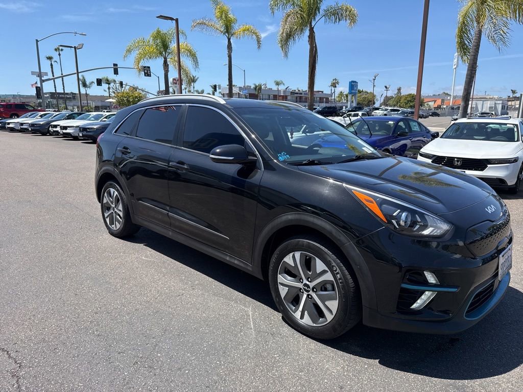 Used 2022 Kia Niro EX image 6