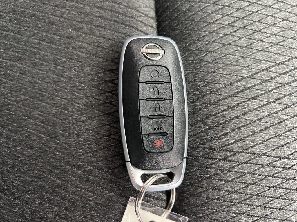 Certified 2024 Nissan Rogue SV image 26