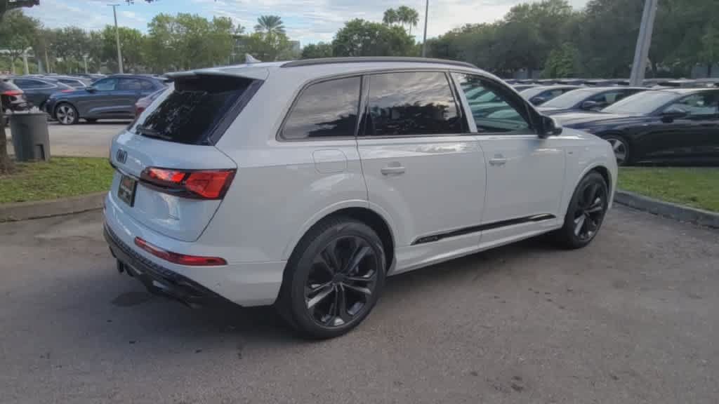 New 2026 Audi Q7 3.0T Prestige AWD/4WD image 9