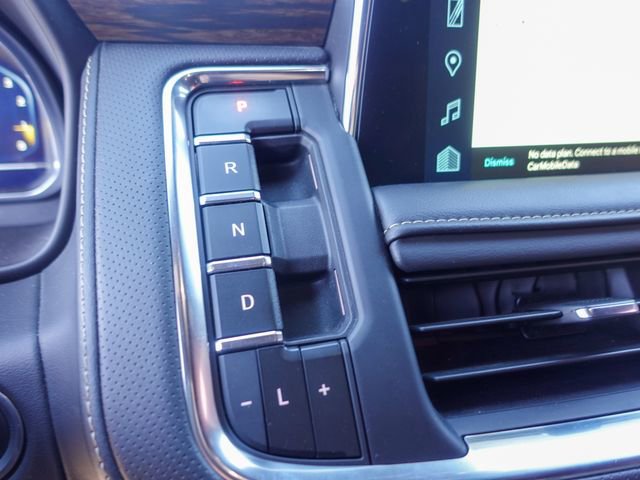 Used 2024 Chevrolet Suburban Premier image 18
