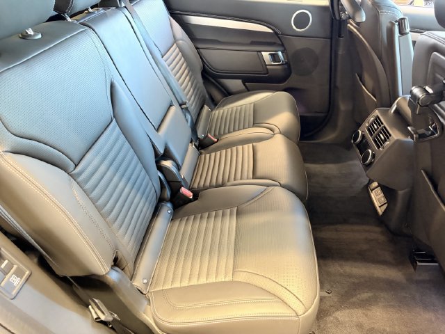 New 2026 Land Rover Discovery Limited Edition AWD/4WD image 11
