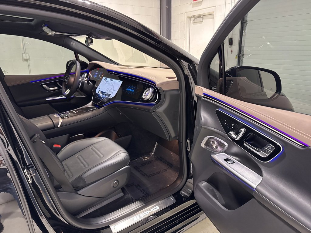Used 2025 Mercedes-Benz EQE AMG 4MATIC SUV image 43
