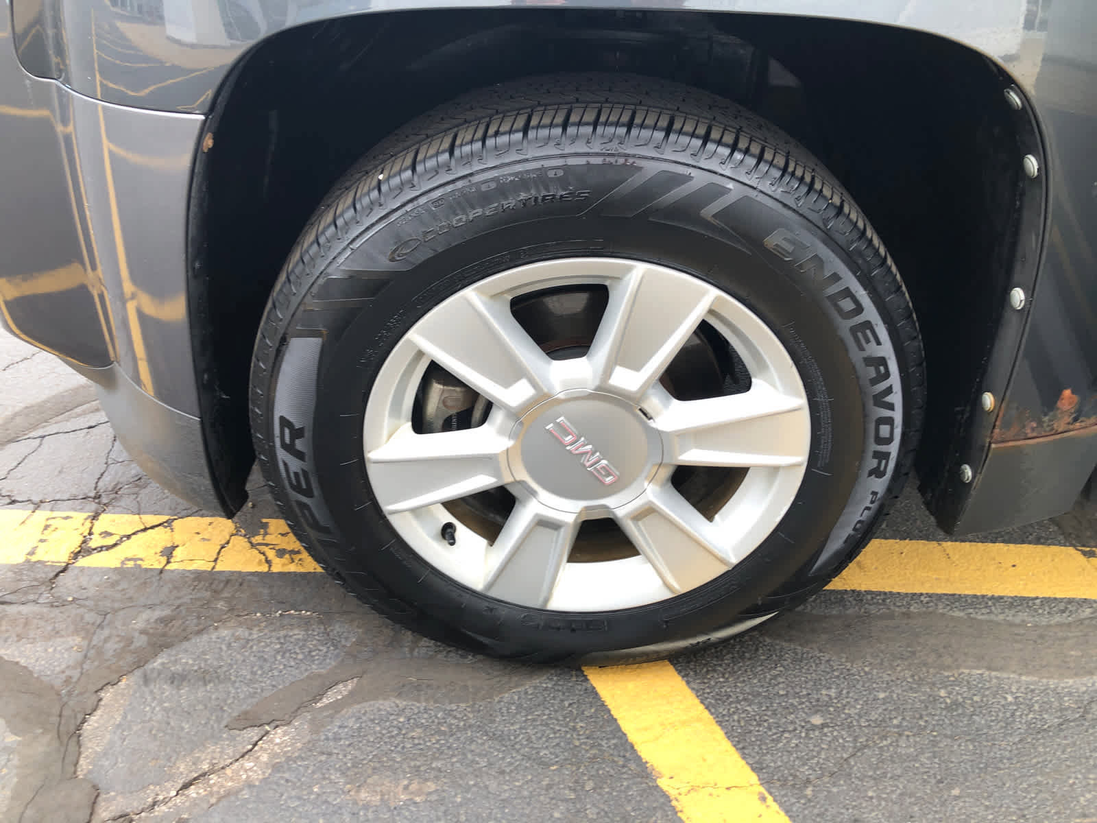 Used 2010 GMC Terrain SLE AWD/4WD image 19