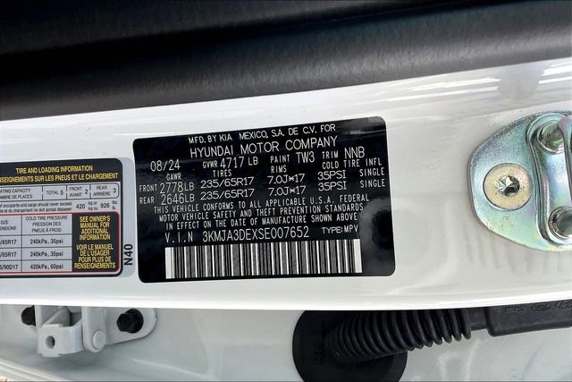 Used 2025 Hyundai Tucson SE image 13