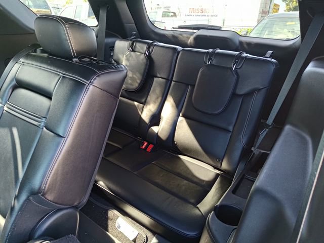 Used 2020 Ford Explorer XLT w/ Equipment Group 202A image 9