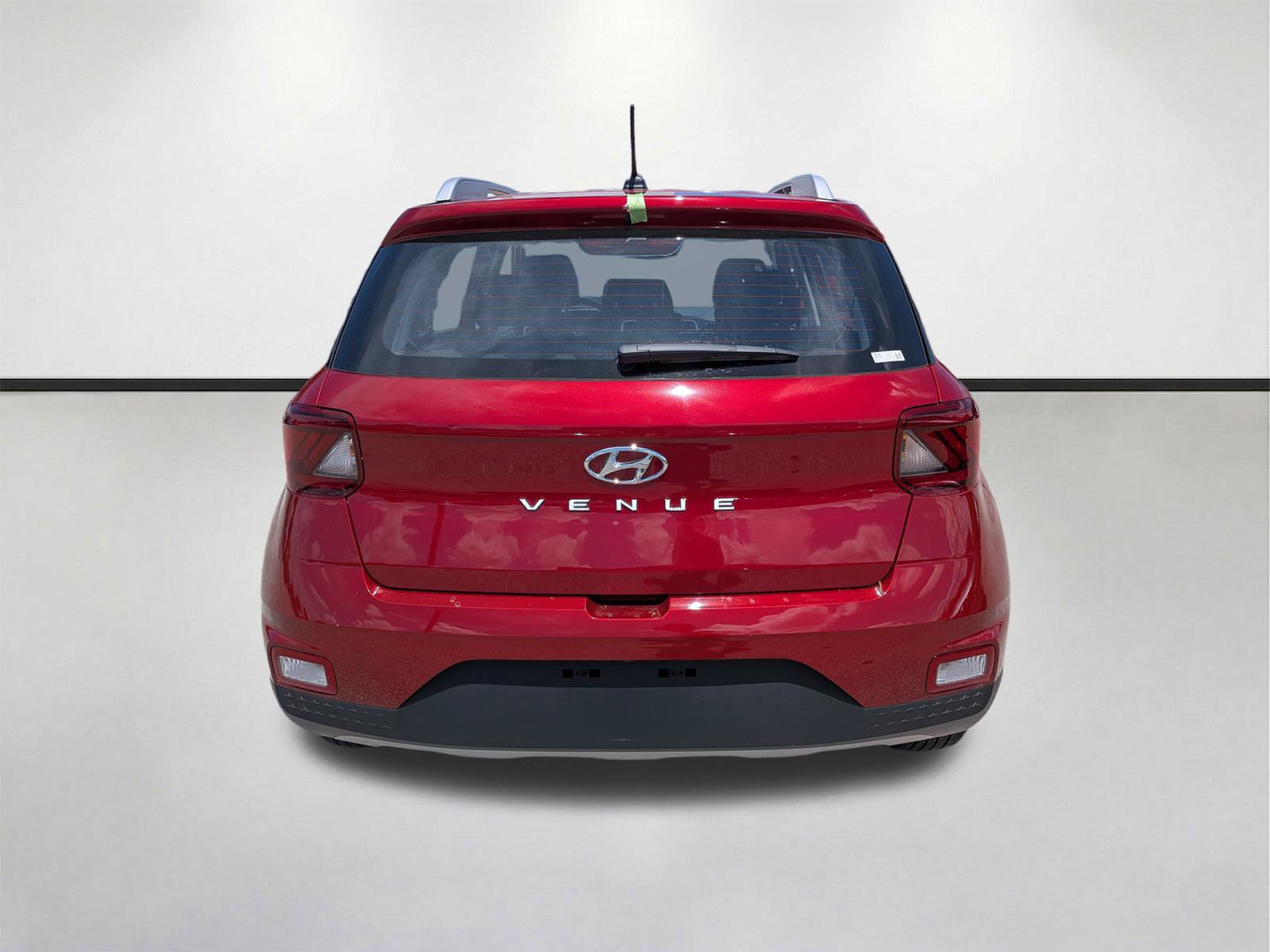 Used 2025 Hyundai Venue Limited FWD image 5