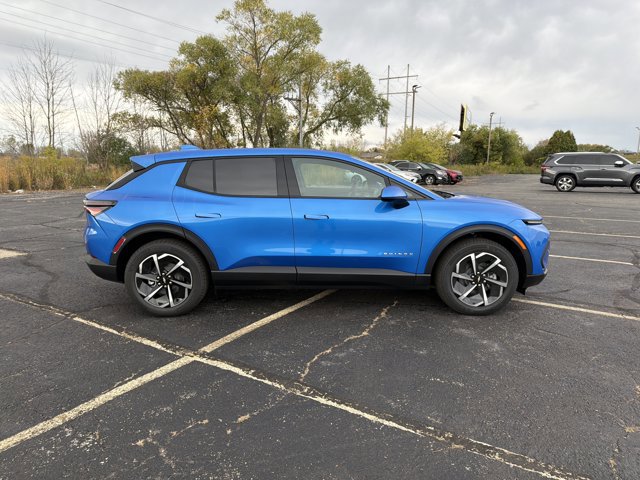 New 2026 Chevrolet Equinox EV LT w/ Comfort Package image 4
