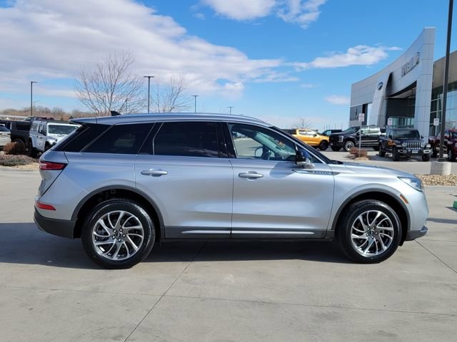 Certified 2022 Lincoln Corsair AWD w/ Equipment Group 101A image 2