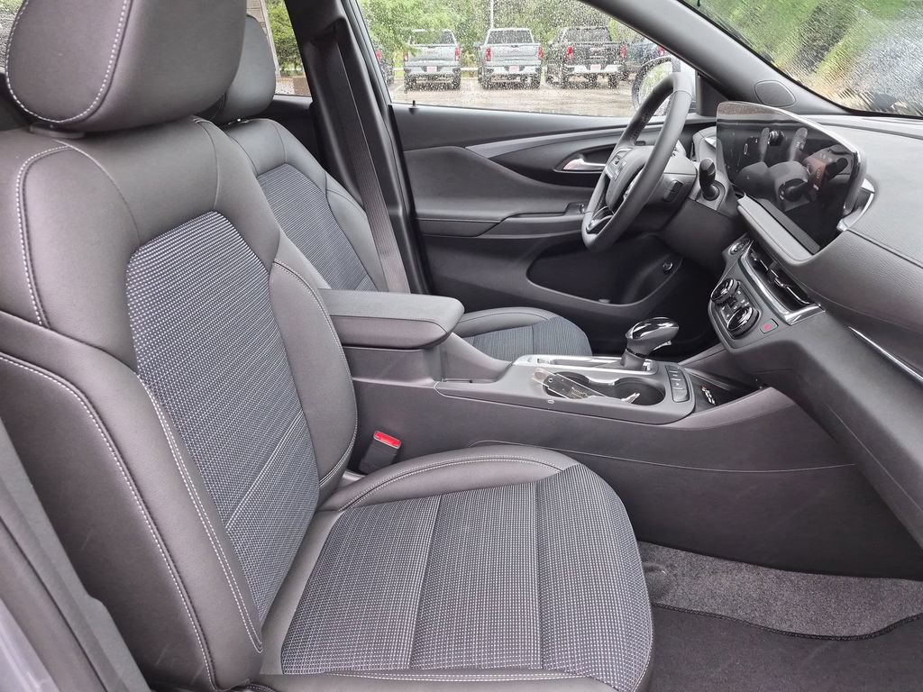 New 2026 Buick Envista Sport Touring w/ Convenience I Package FWD image 39