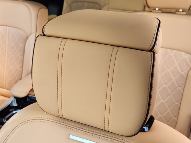 Certified 2025 Jeep Grand Wagoneer Series III AWD/4WD image 14
