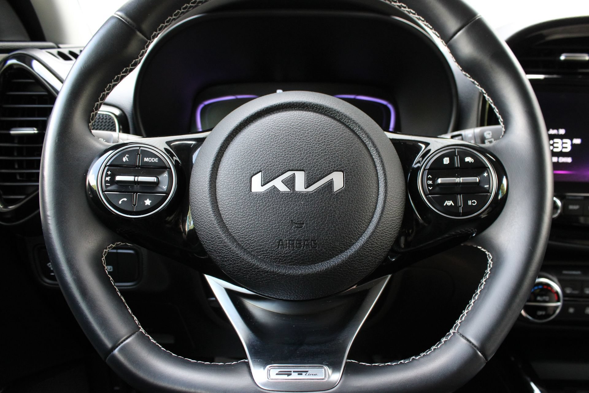 Used 2023 Kia Soul GT-Line FWD image 29