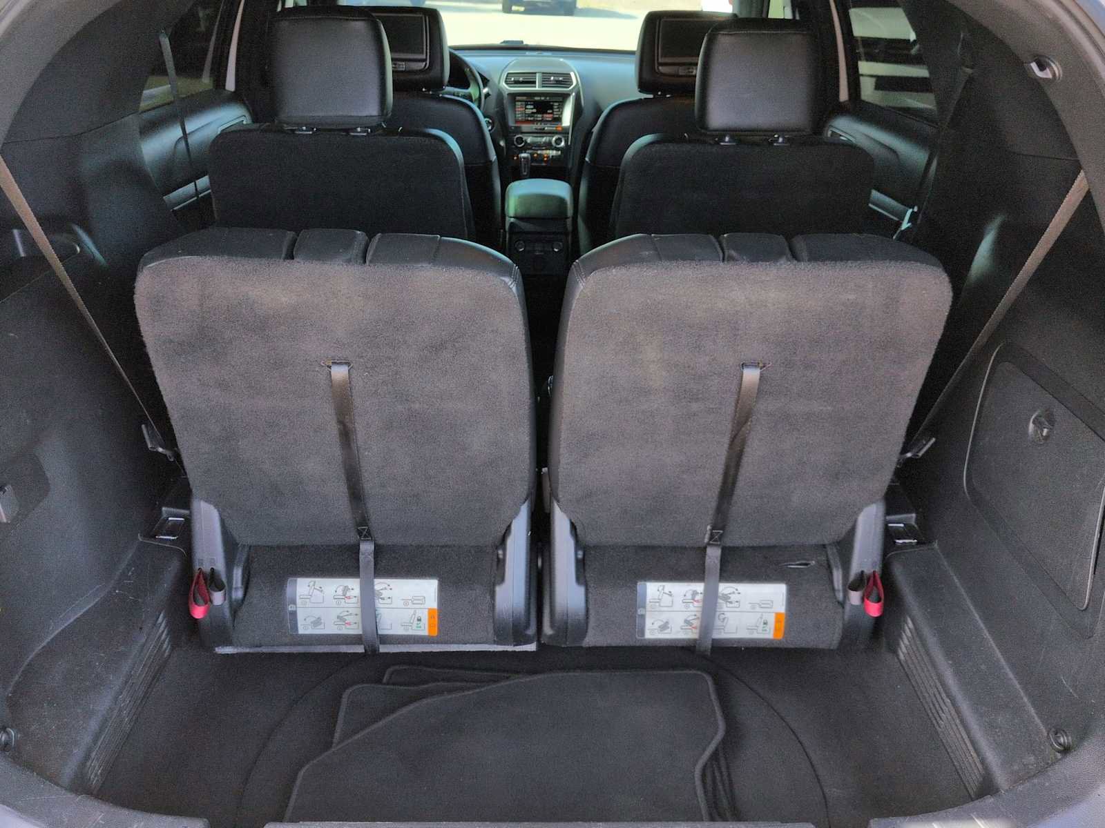 Used 2016 Ford Explorer XLT w/ Equipment Group 202A image 34