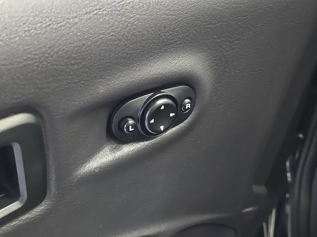 Used 2000 Plymouth Prowler image 10